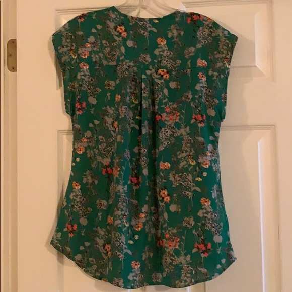 Kelly Green Short-Sleeved Top - Picture 6 of 8